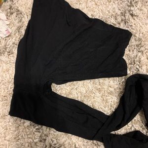 Black tie shirt cropped